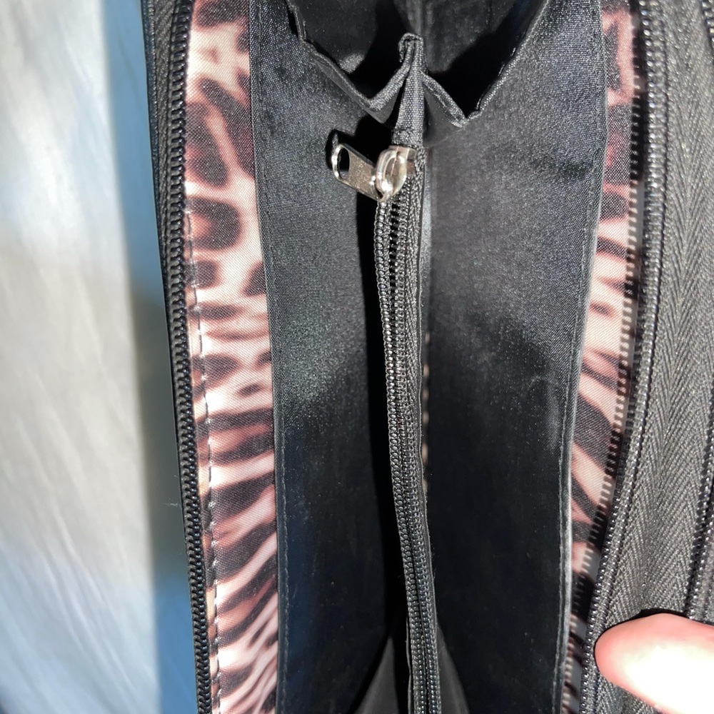 Wallet - Picture 4 of 4